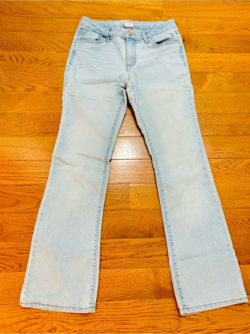 No Boundaries Women’s Bootcut Jeans - Classic Light Blue